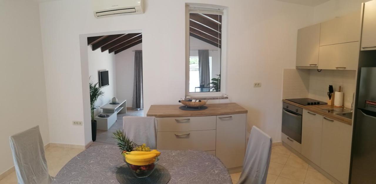Ferienwohnung Cozy House With Pool Near Rovinj Kanfanar Exterior foto